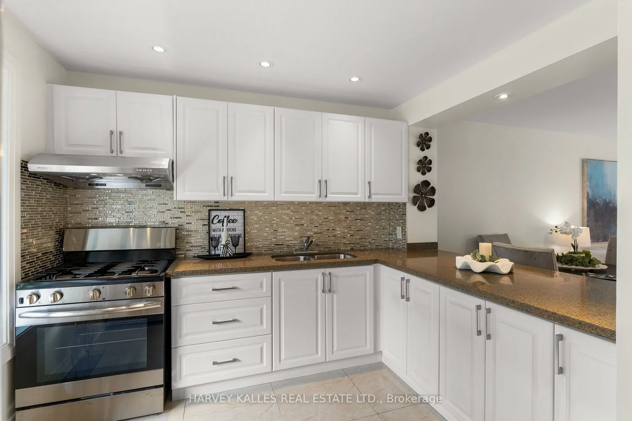 225, Hollyberry, Hillcrest Village, Toronto