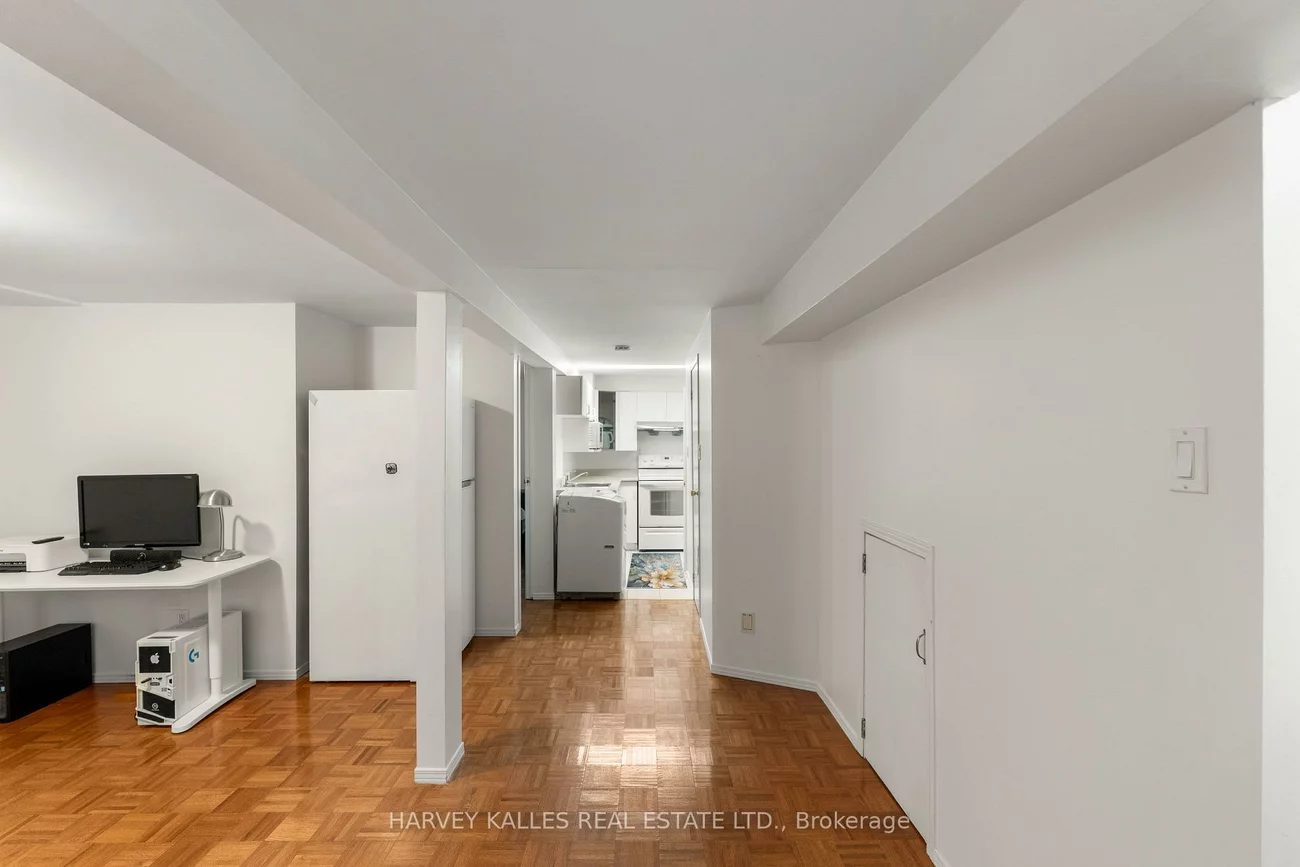 225, Hollyberry, Hillcrest Village, Toronto