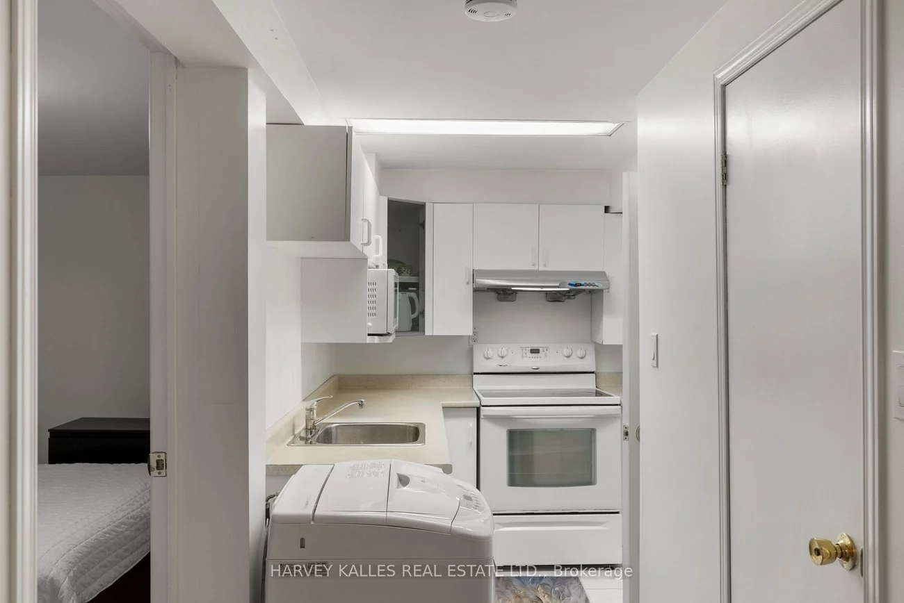 225, Hollyberry, Hillcrest Village, Toronto