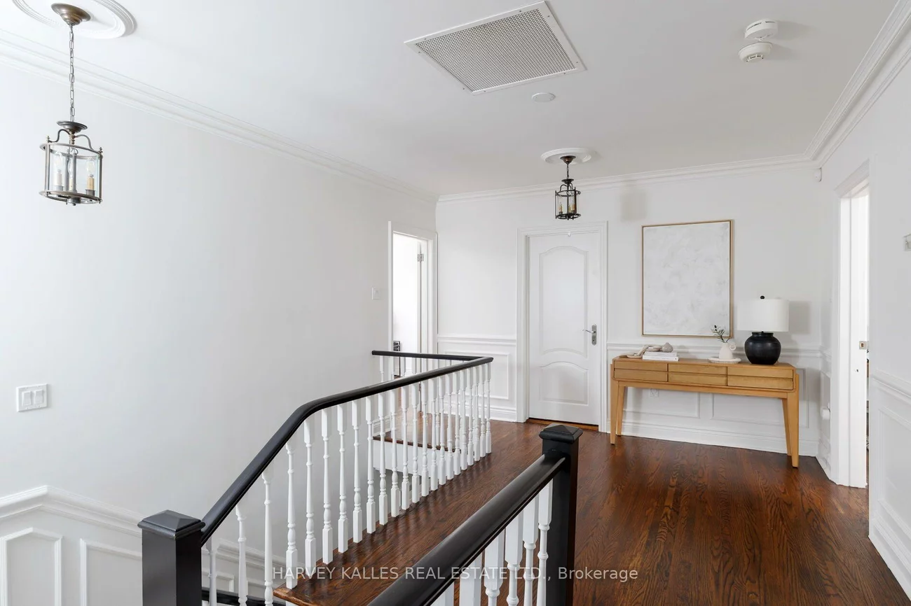 15, Moorehill, Leaside, Toronto