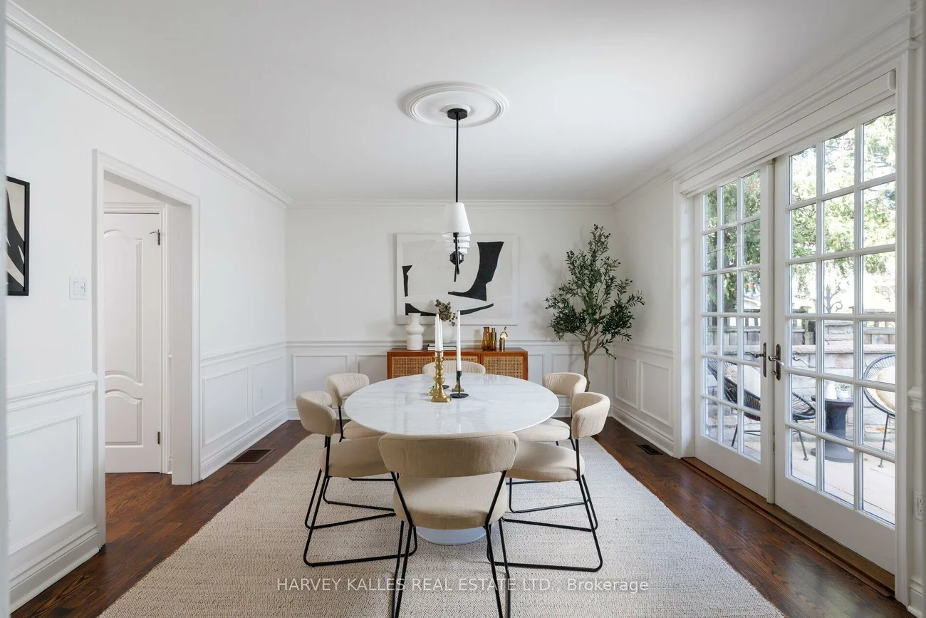 15, Moorehill, Leaside, Toronto