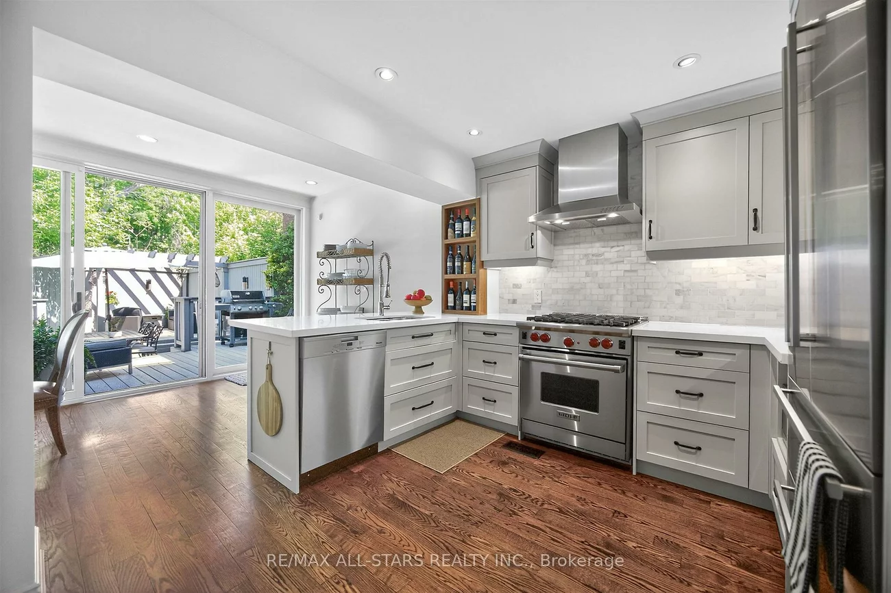 30, Edgewood, Rosedale-Moore Park, Toronto