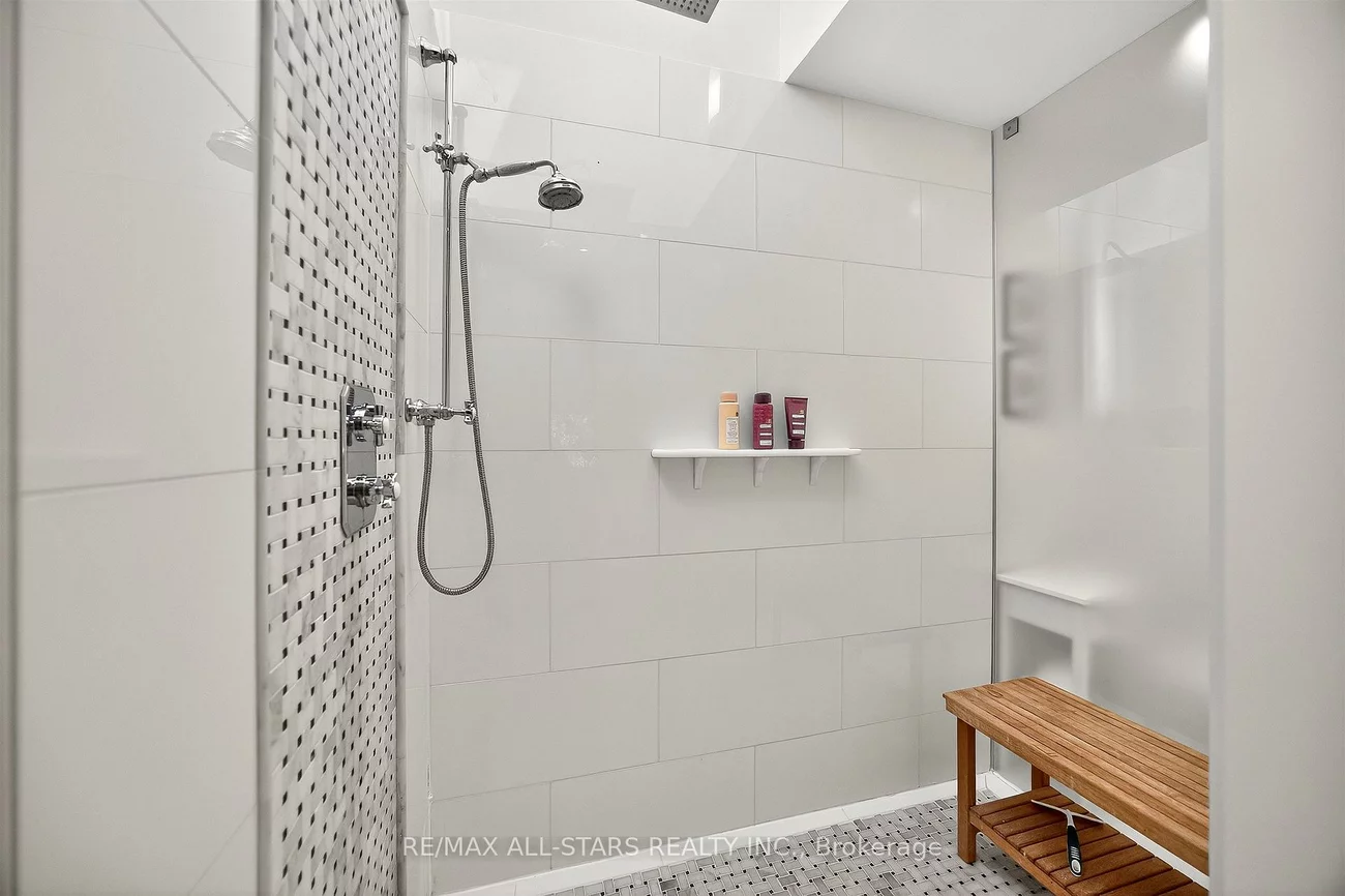 30, Edgewood, Rosedale-Moore Park, Toronto