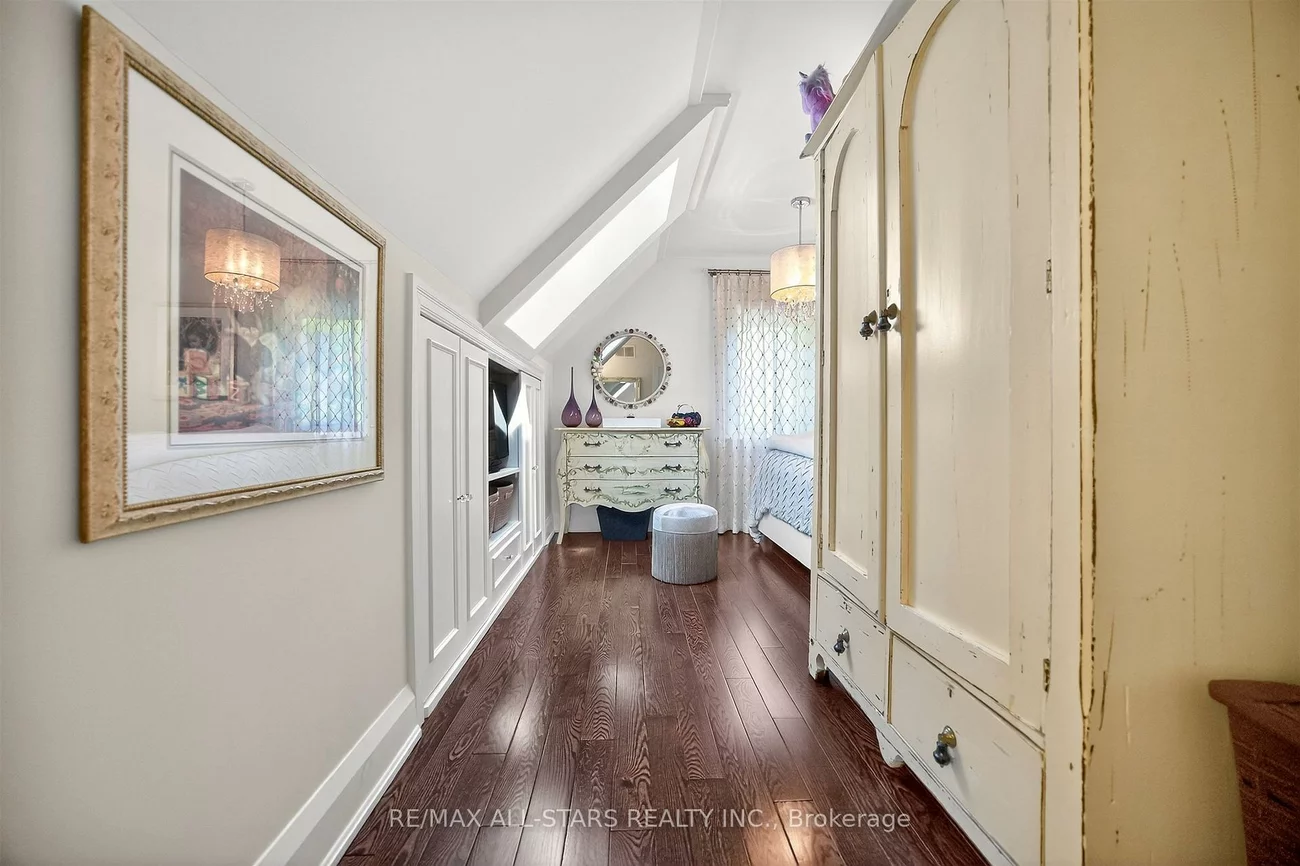 30, Edgewood, Rosedale-Moore Park, Toronto