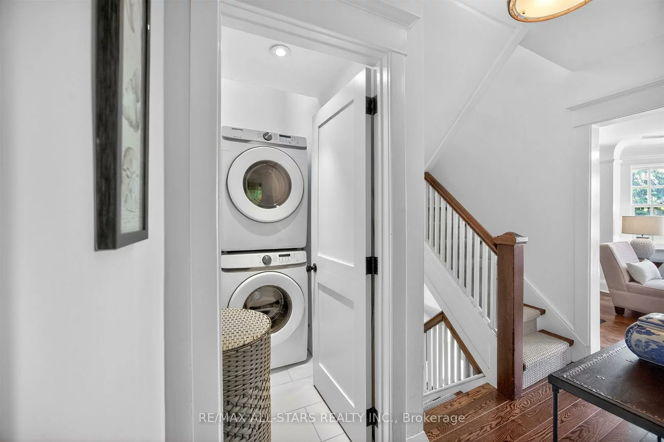 30, Edgewood, Rosedale-Moore Park, Toronto