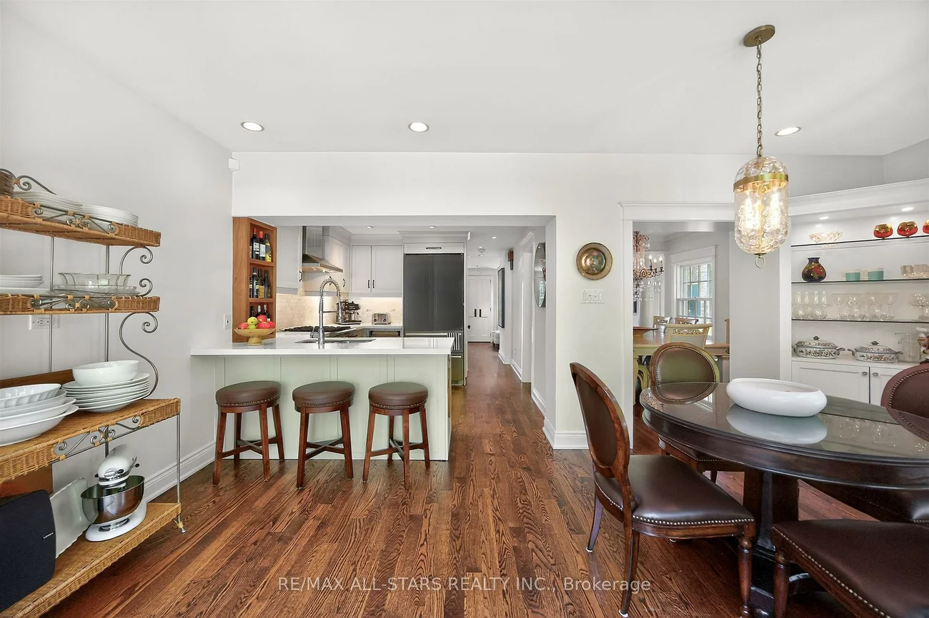 30, Edgewood, Rosedale-Moore Park, Toronto
