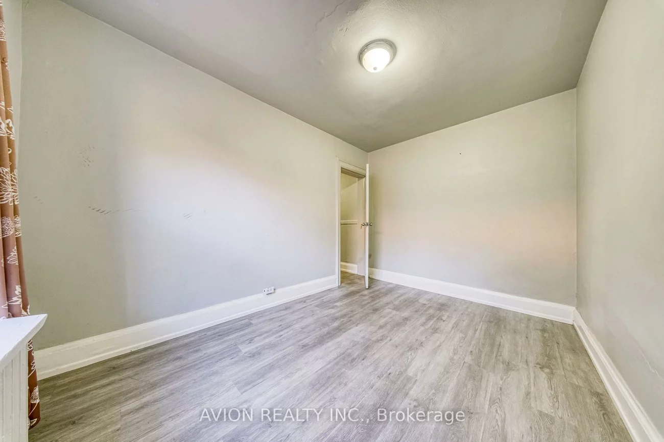 54, Ryerson, Kensington-Chinatown, Toronto