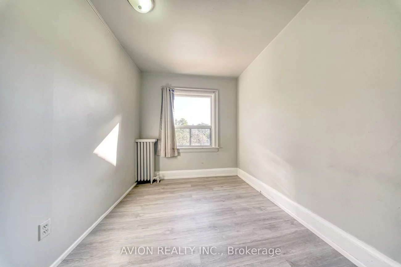 54, Ryerson, Kensington-Chinatown, Toronto