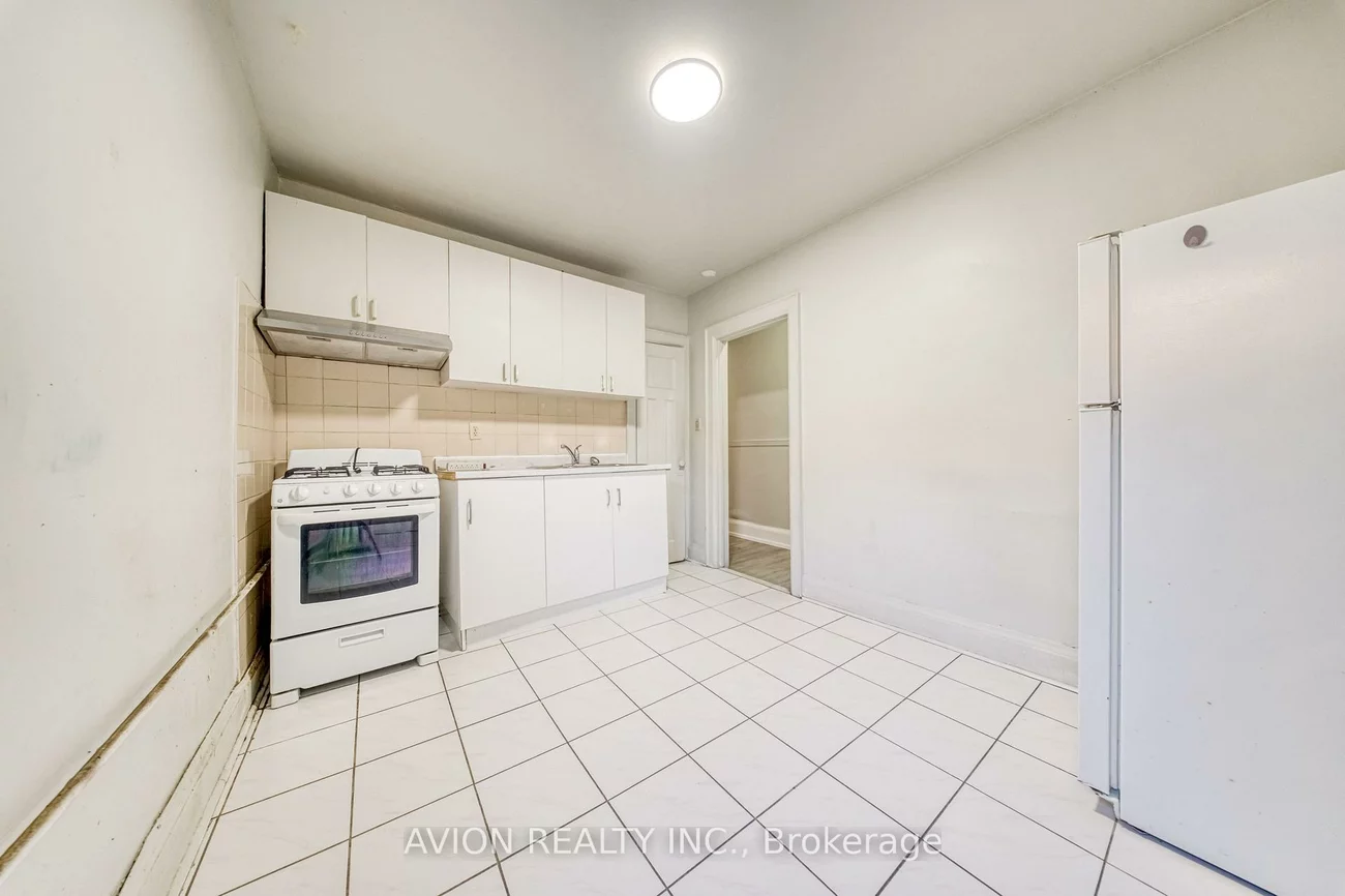 54, Ryerson, Kensington-Chinatown, Toronto