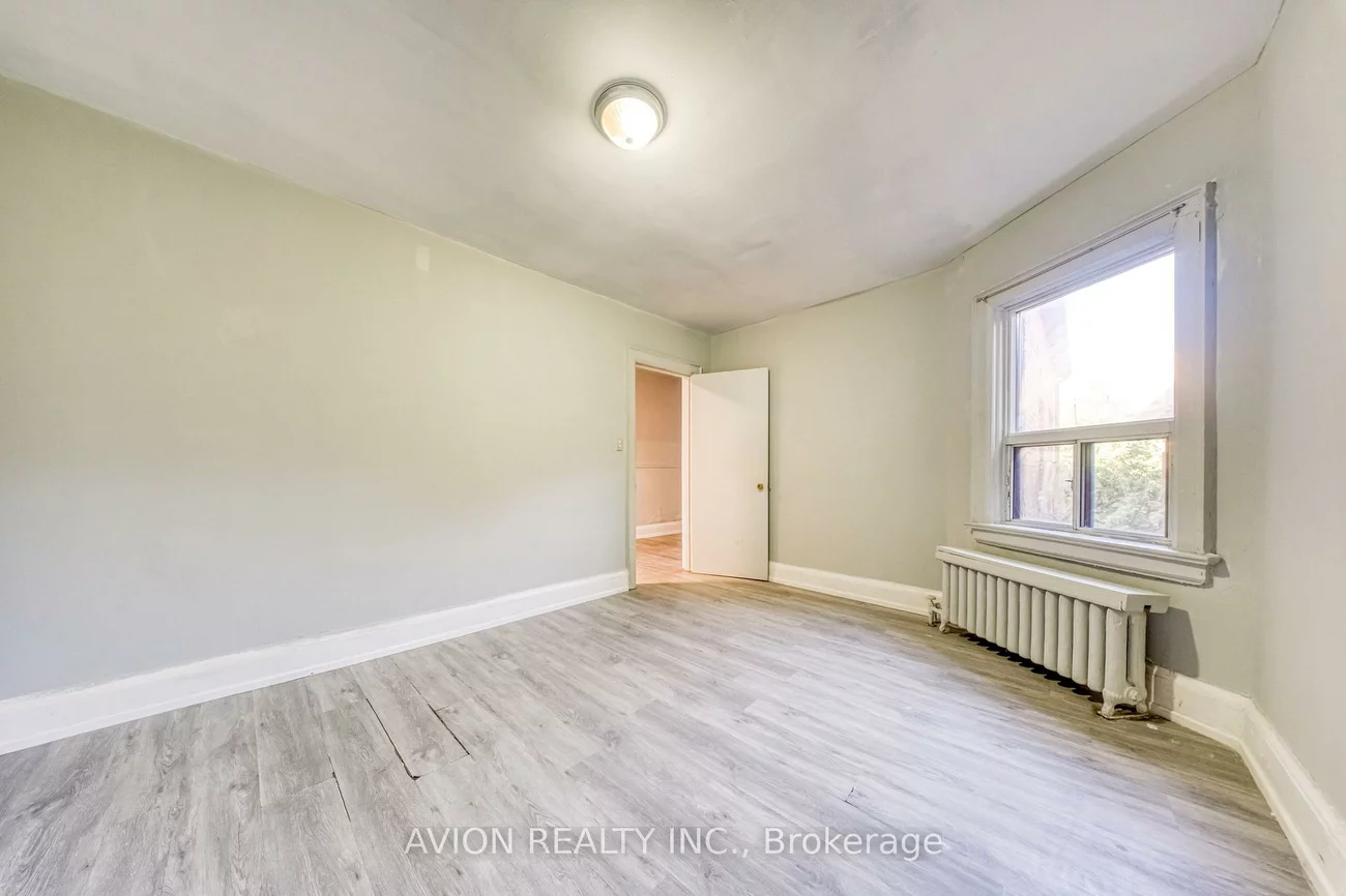 54, Ryerson, Kensington-Chinatown, Toronto