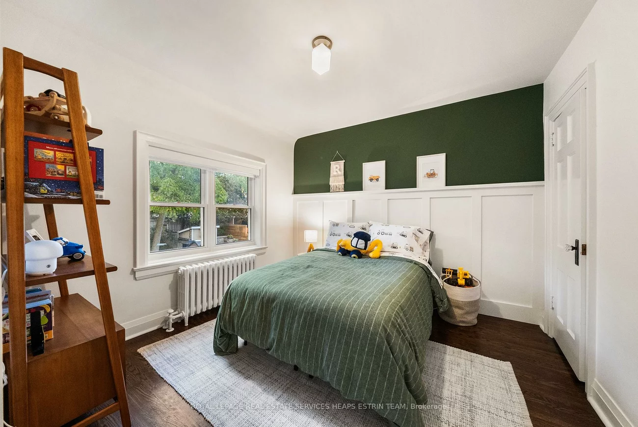 292, Broadway, Mount Pleasant East, Toronto