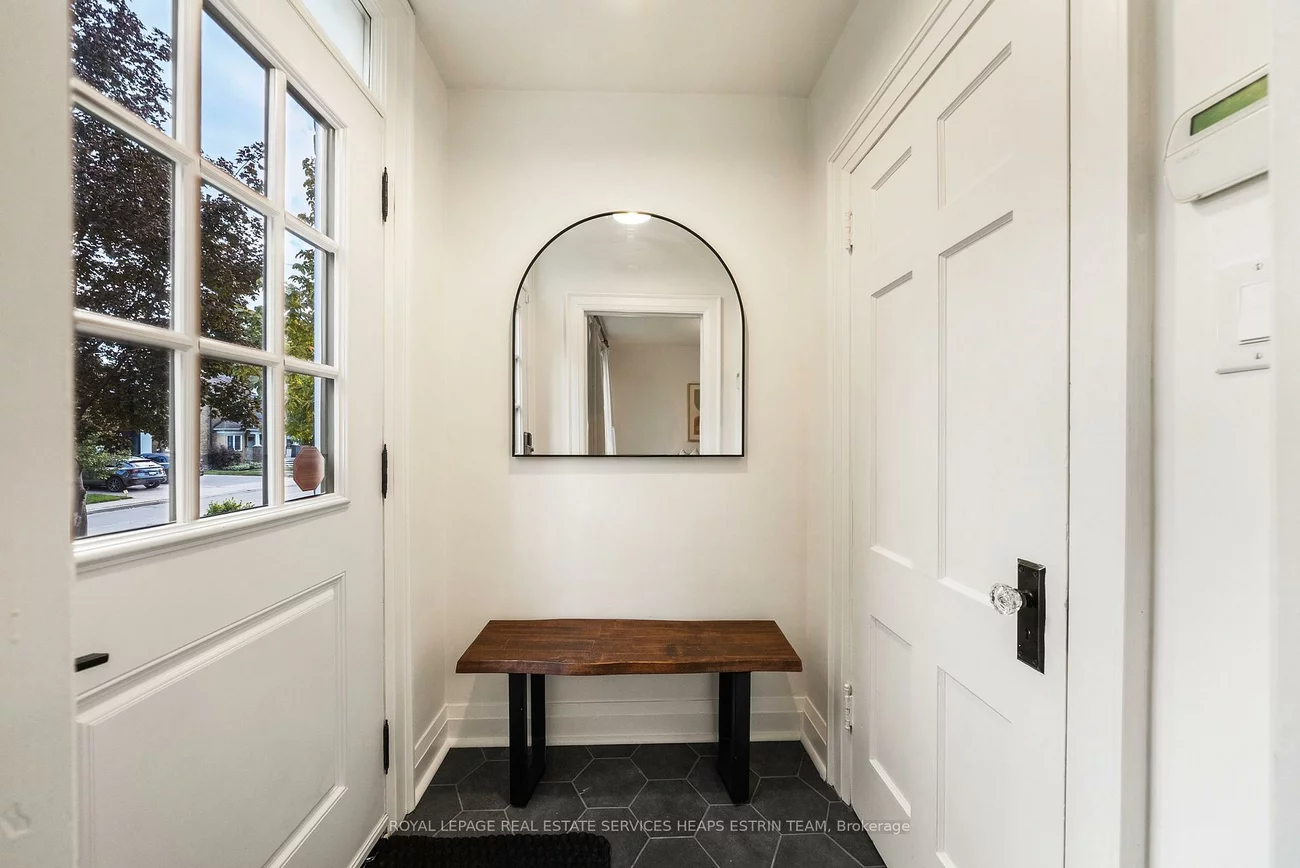 292, Broadway, Mount Pleasant East, Toronto
