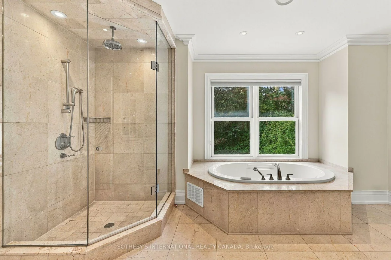 230, Hillhurst, Bedford Park-Nortown, Toronto