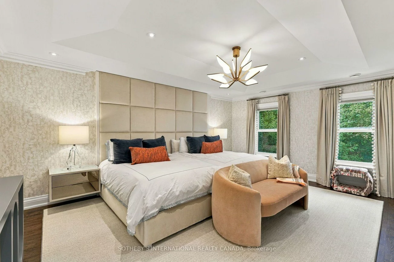 230, Hillhurst, Bedford Park-Nortown, Toronto