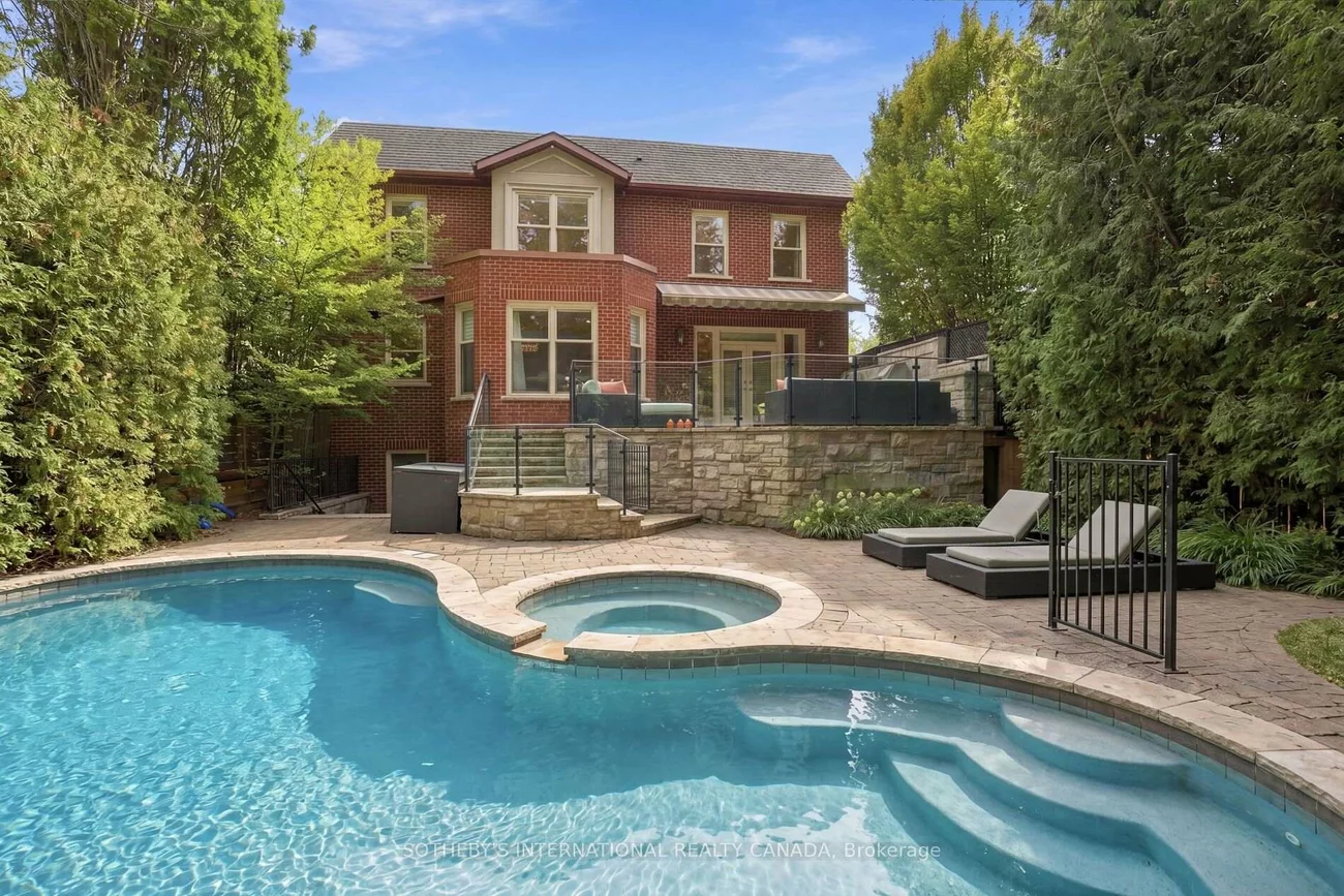 230, Hillhurst, Bedford Park-Nortown, Toronto