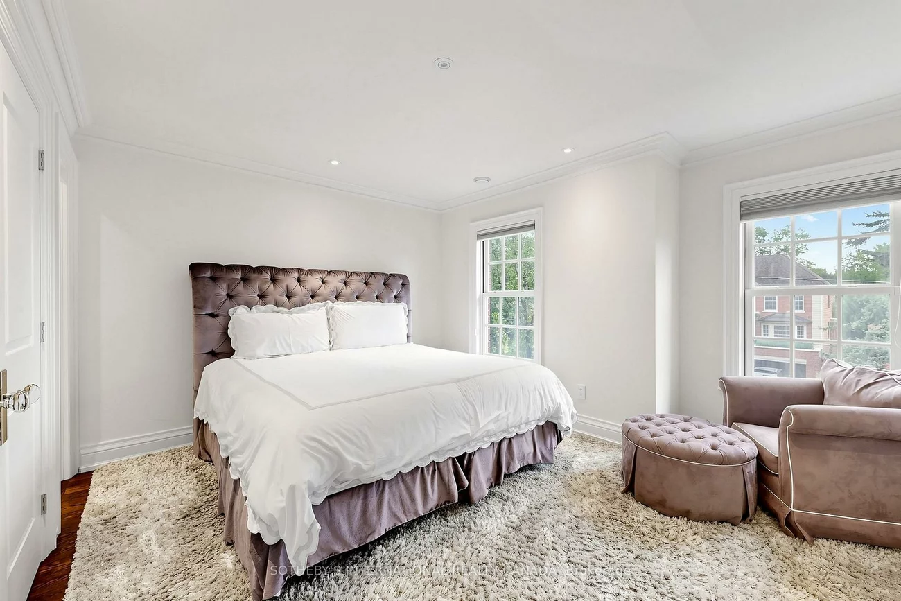 230, Hillhurst, Bedford Park-Nortown, Toronto
