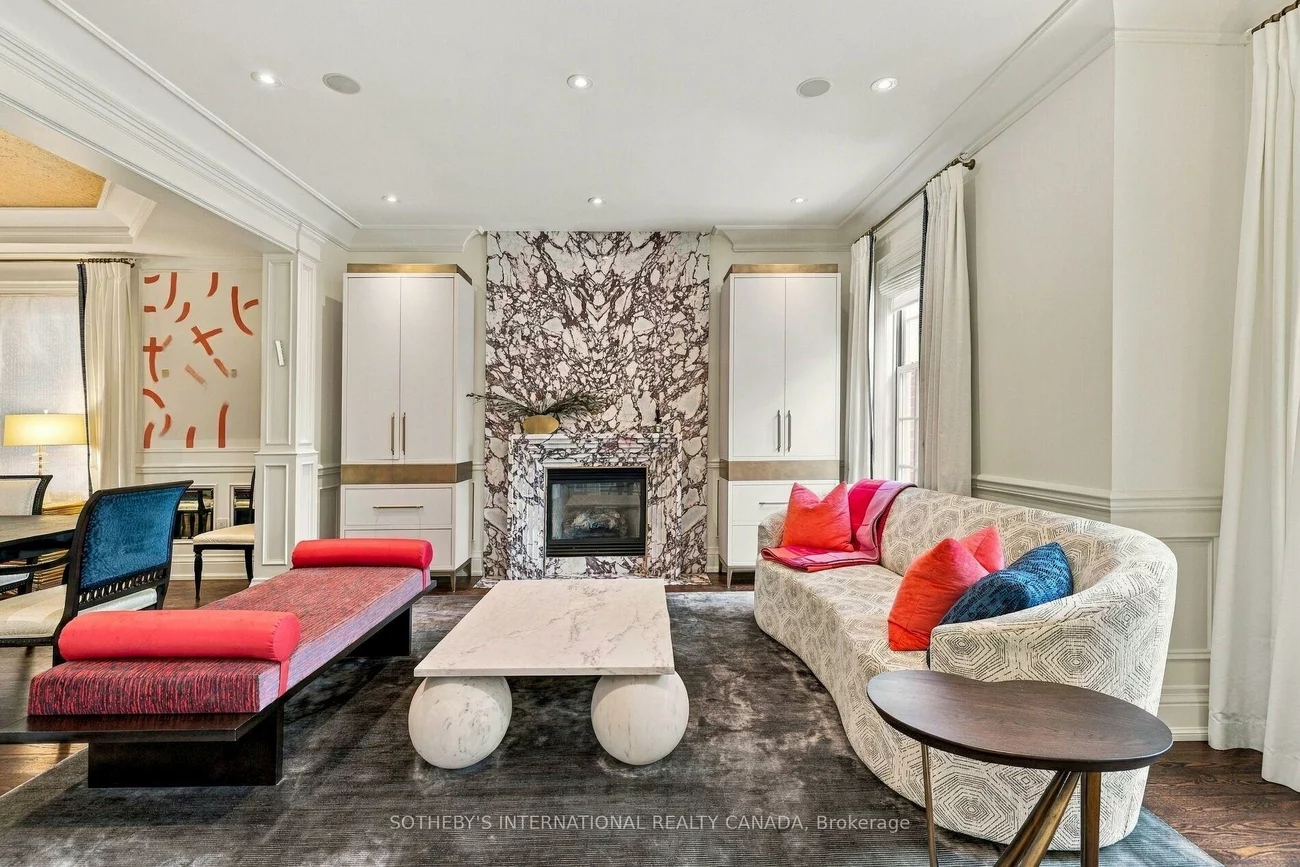 230, Hillhurst, Bedford Park-Nortown, Toronto