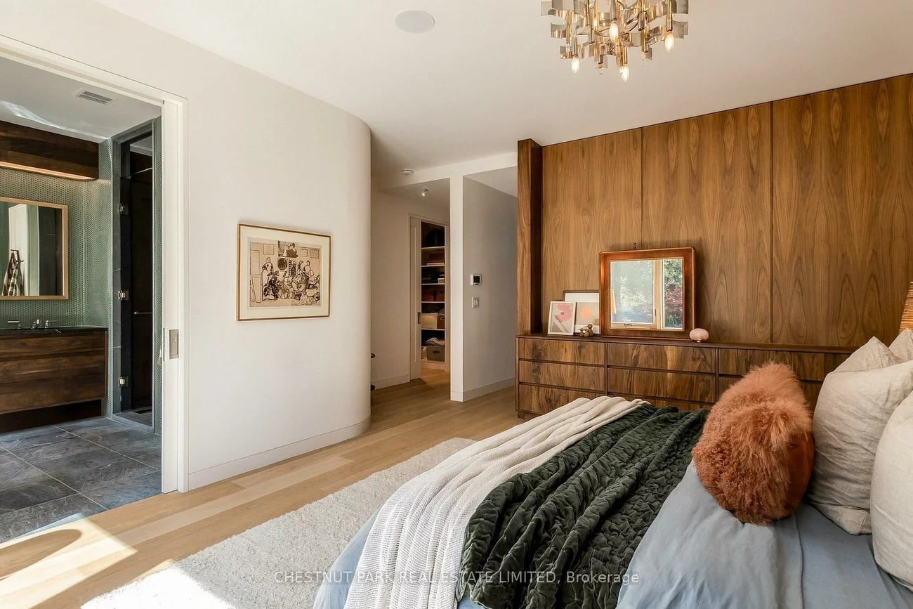 149, Roxborough, Rosedale-Moore Park, Toronto