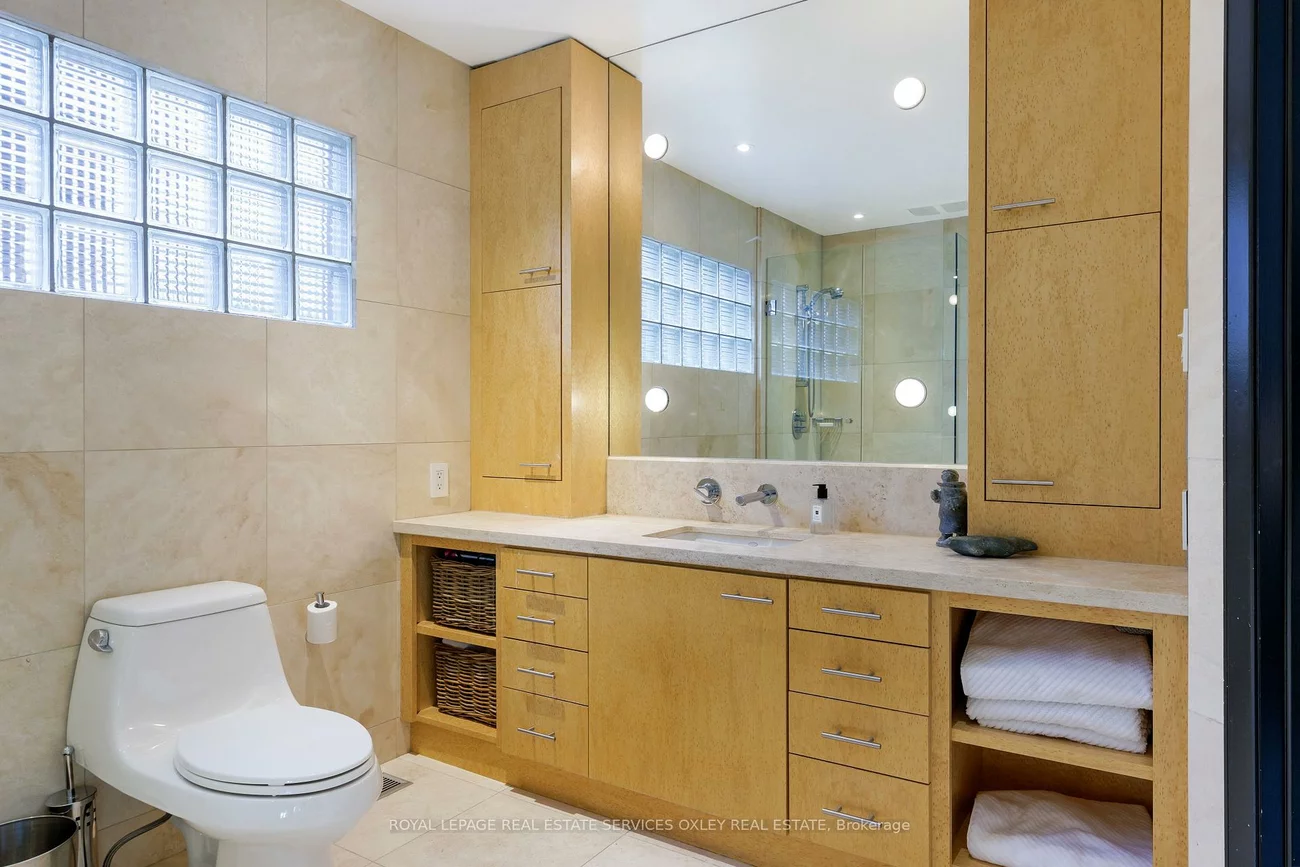 67, Lynwood, Casa Loma, Toronto