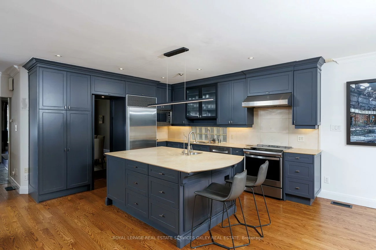 67, Lynwood, Casa Loma, Toronto