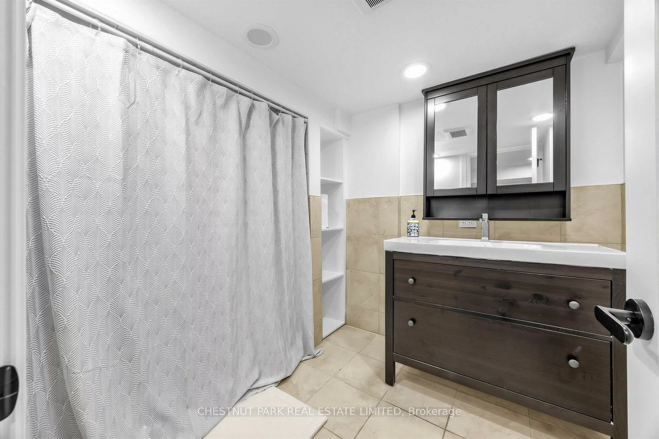 178, Hanna, Leaside, Toronto
