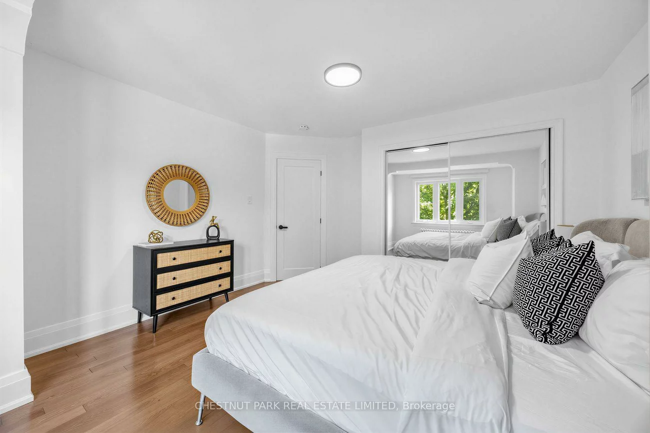 178, Hanna, Leaside, Toronto
