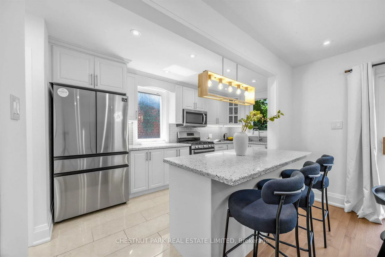 178, Hanna, Leaside, Toronto