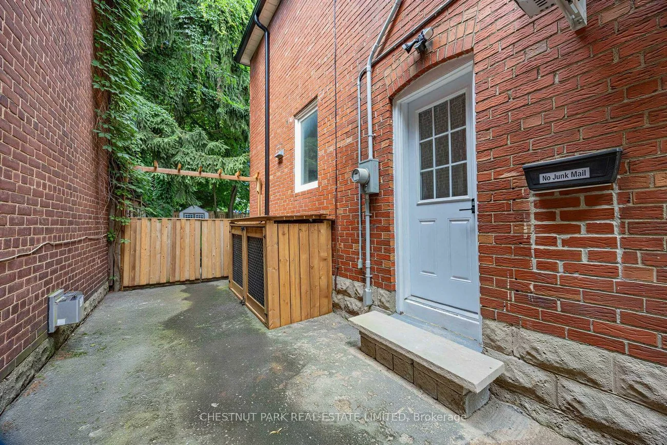 178, Hanna, Leaside, Toronto