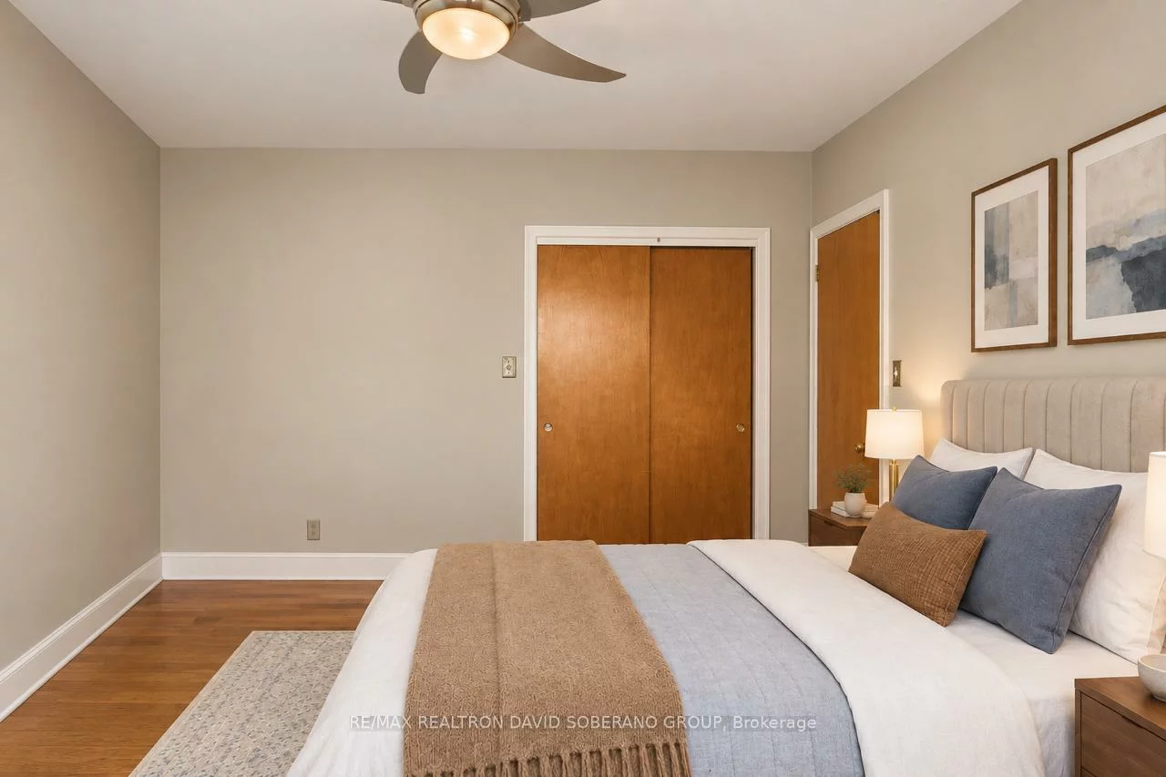 44, Kennard, Bathurst Manor, Toronto