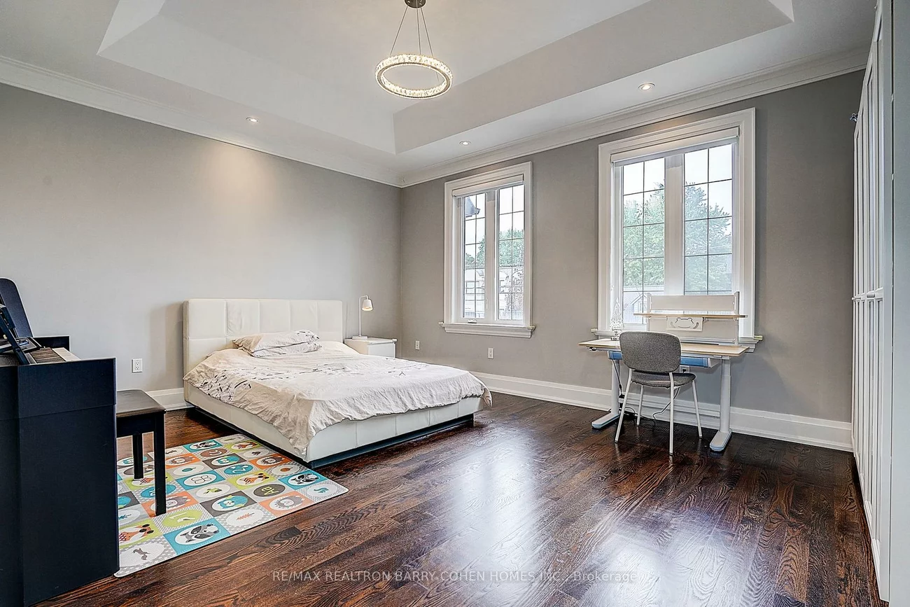 21, Yorkview, Willowdale West, Toronto
