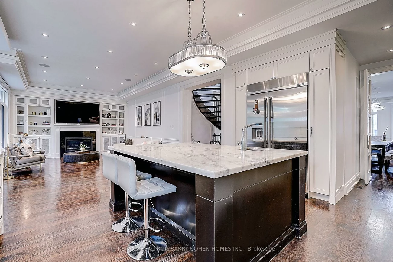21, Yorkview, Willowdale West, Toronto