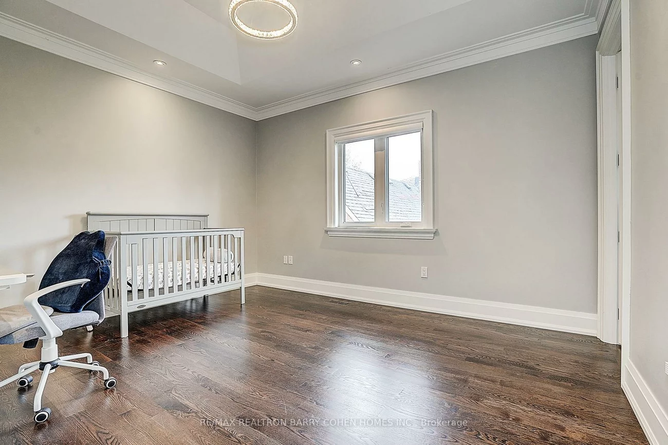 21, Yorkview, Willowdale West, Toronto