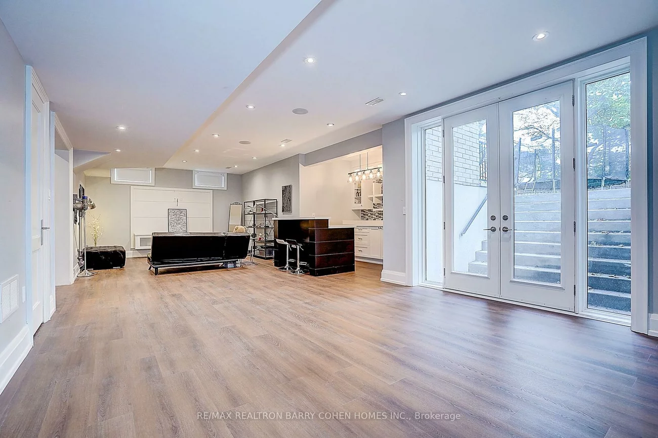 21, Yorkview, Willowdale West, Toronto