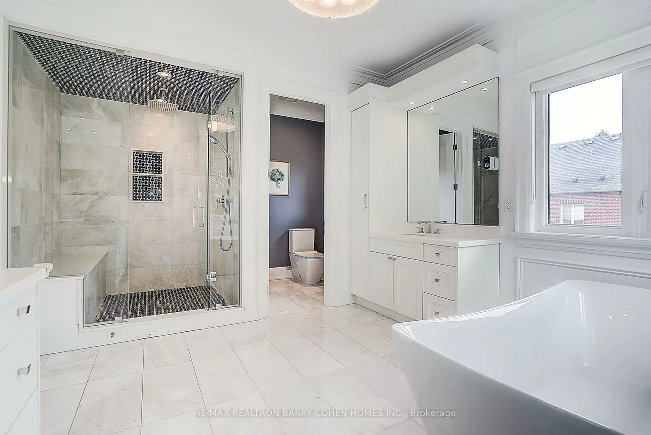 21, Yorkview, Willowdale West, Toronto