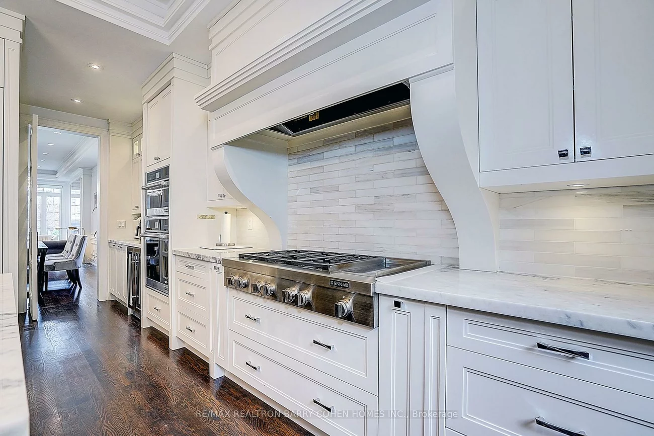 21, Yorkview, Willowdale West, Toronto