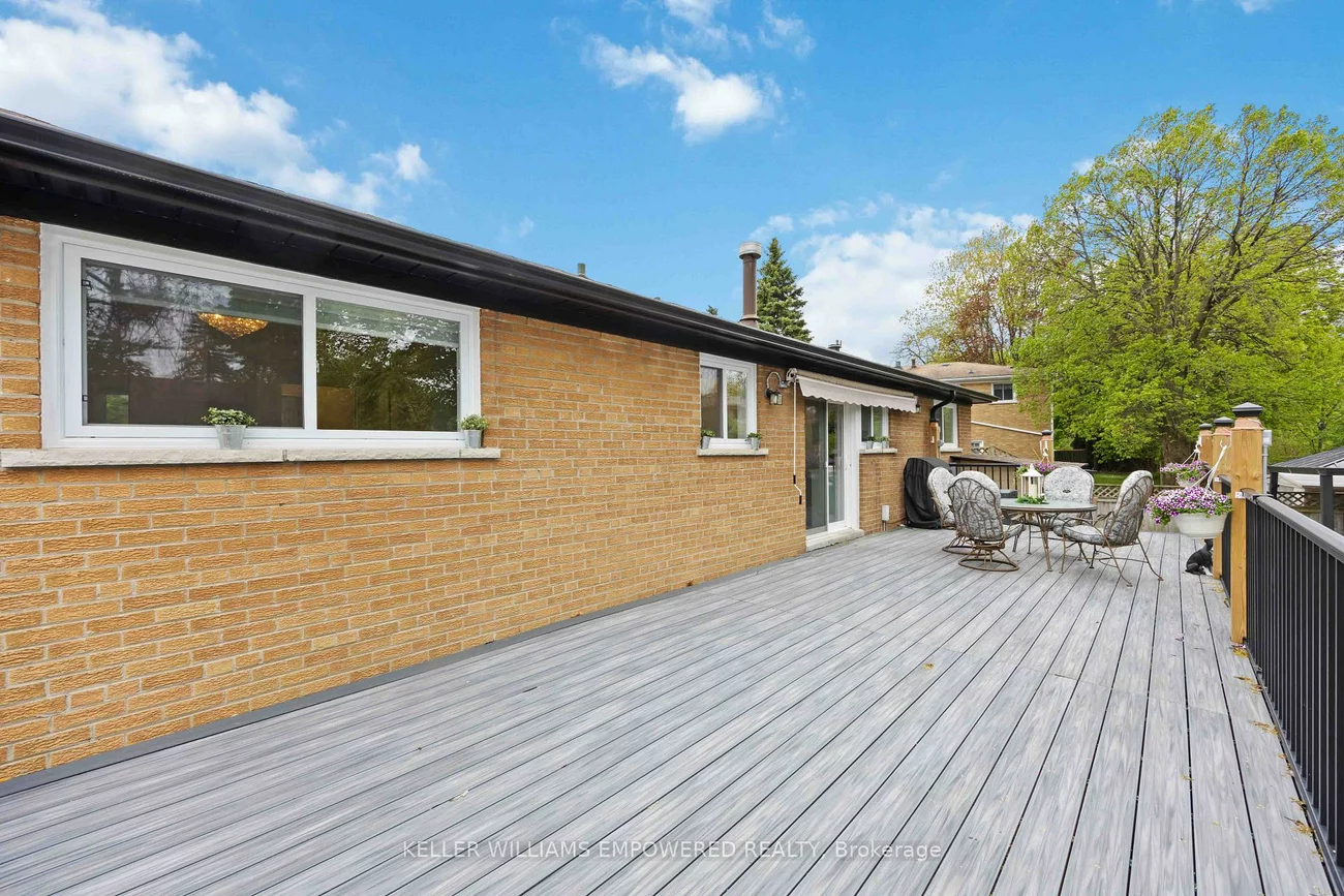 112, Kingslake, Don Valley Village, Toronto