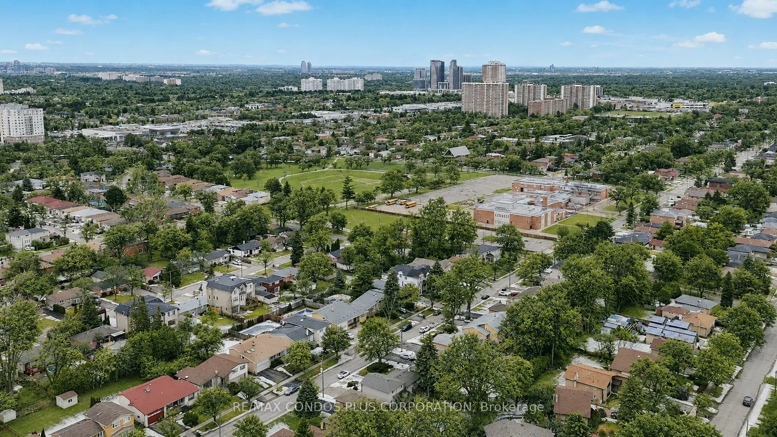 333, Pleasant, Newtonbrook West, Toronto