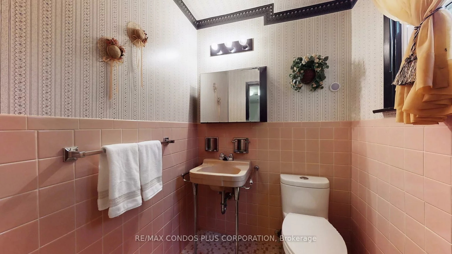 333, Pleasant, Newtonbrook West, Toronto