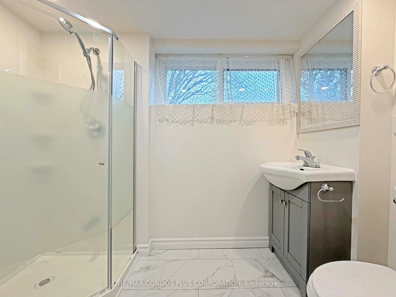 333, Pleasant, Newtonbrook West, Toronto