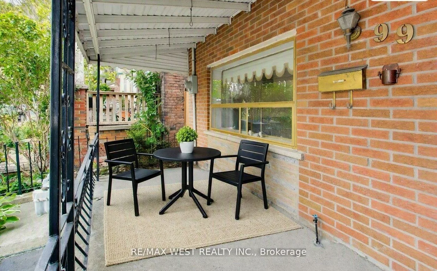 99, Euclid, Trinity-Bellwoods, Toronto