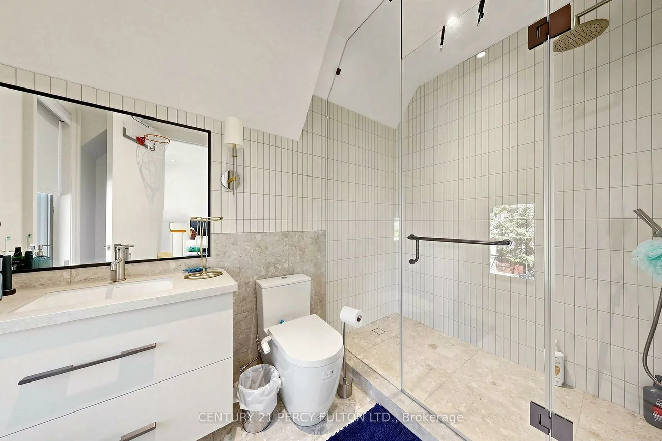 171, Elmwood, Willowdale East, Toronto