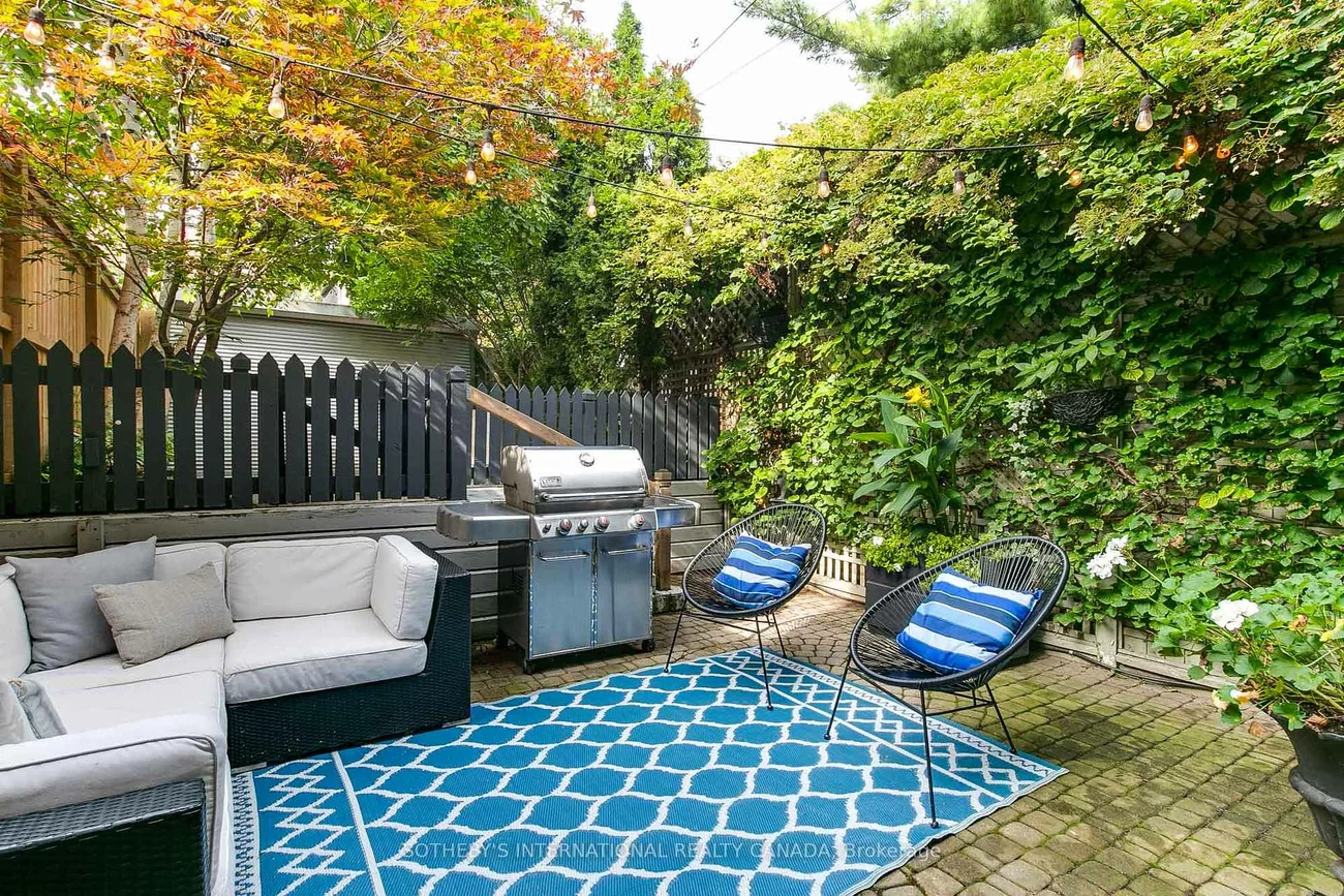 140, Spruce, Cabbagetown-South St. James Town, Toronto