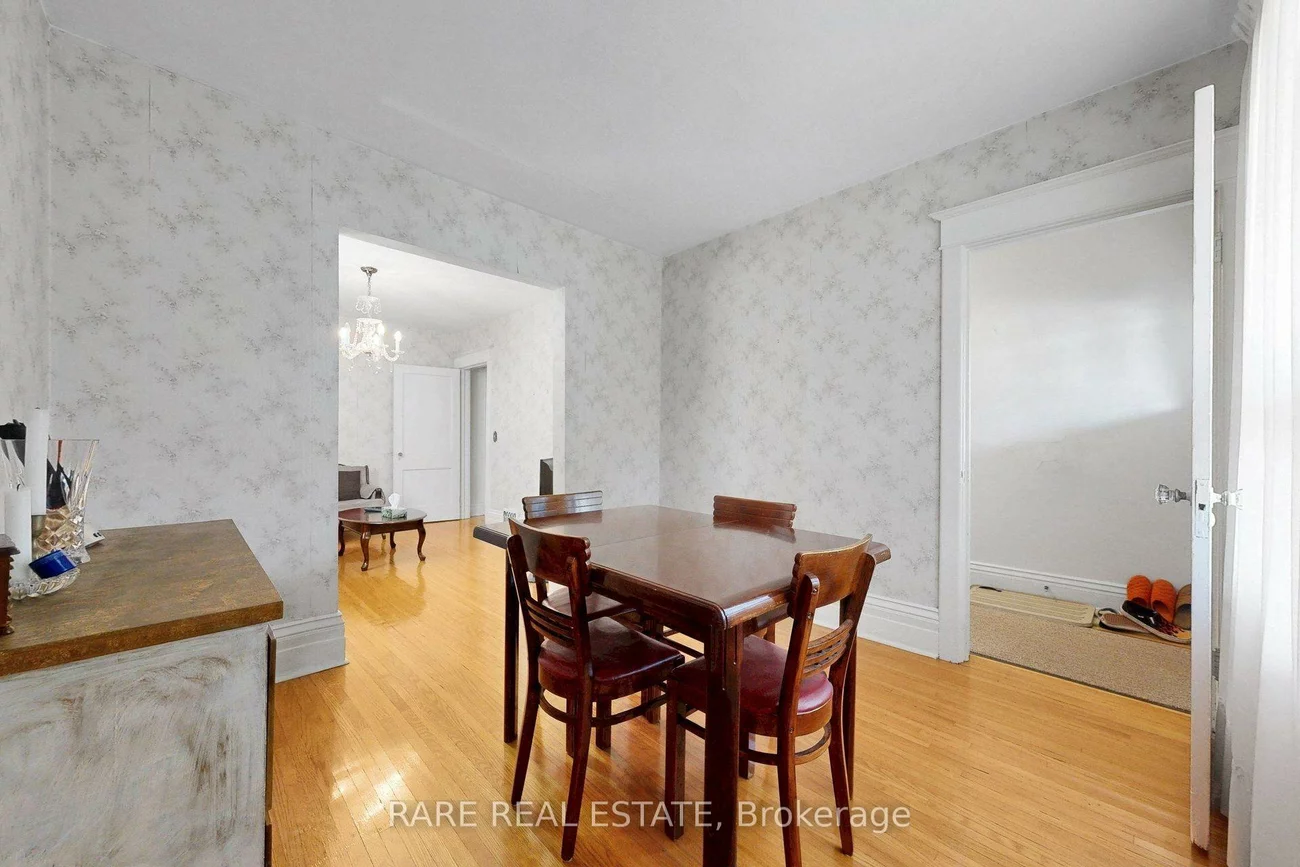 180, Atlas, Oakwood Village, Toronto