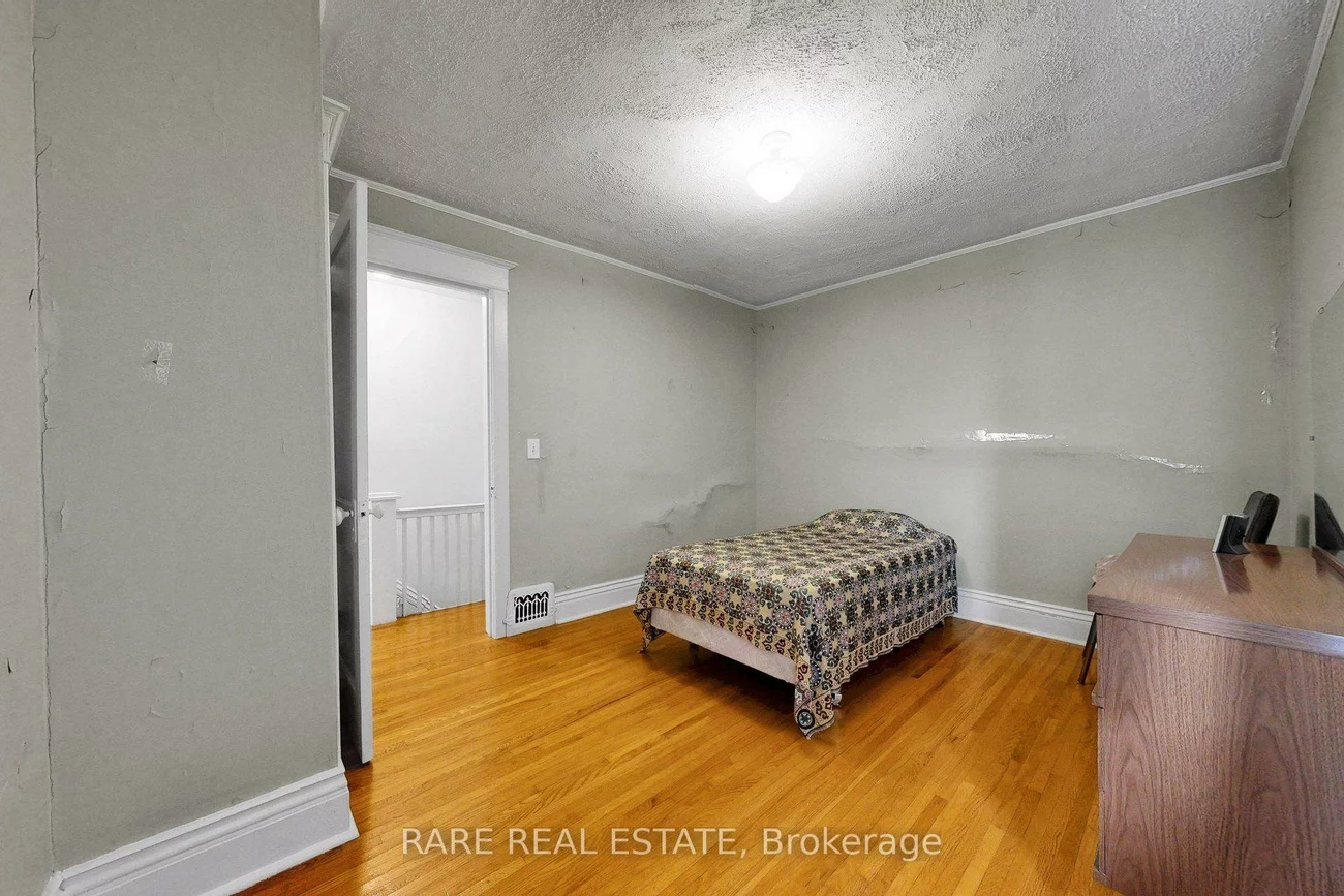 180, Atlas, Oakwood Village, Toronto