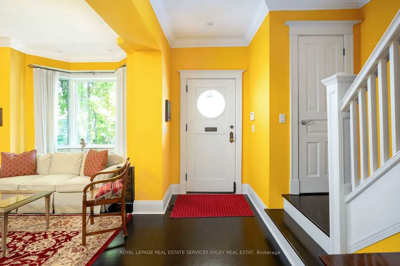 107, Roxborough, Annex, Toronto