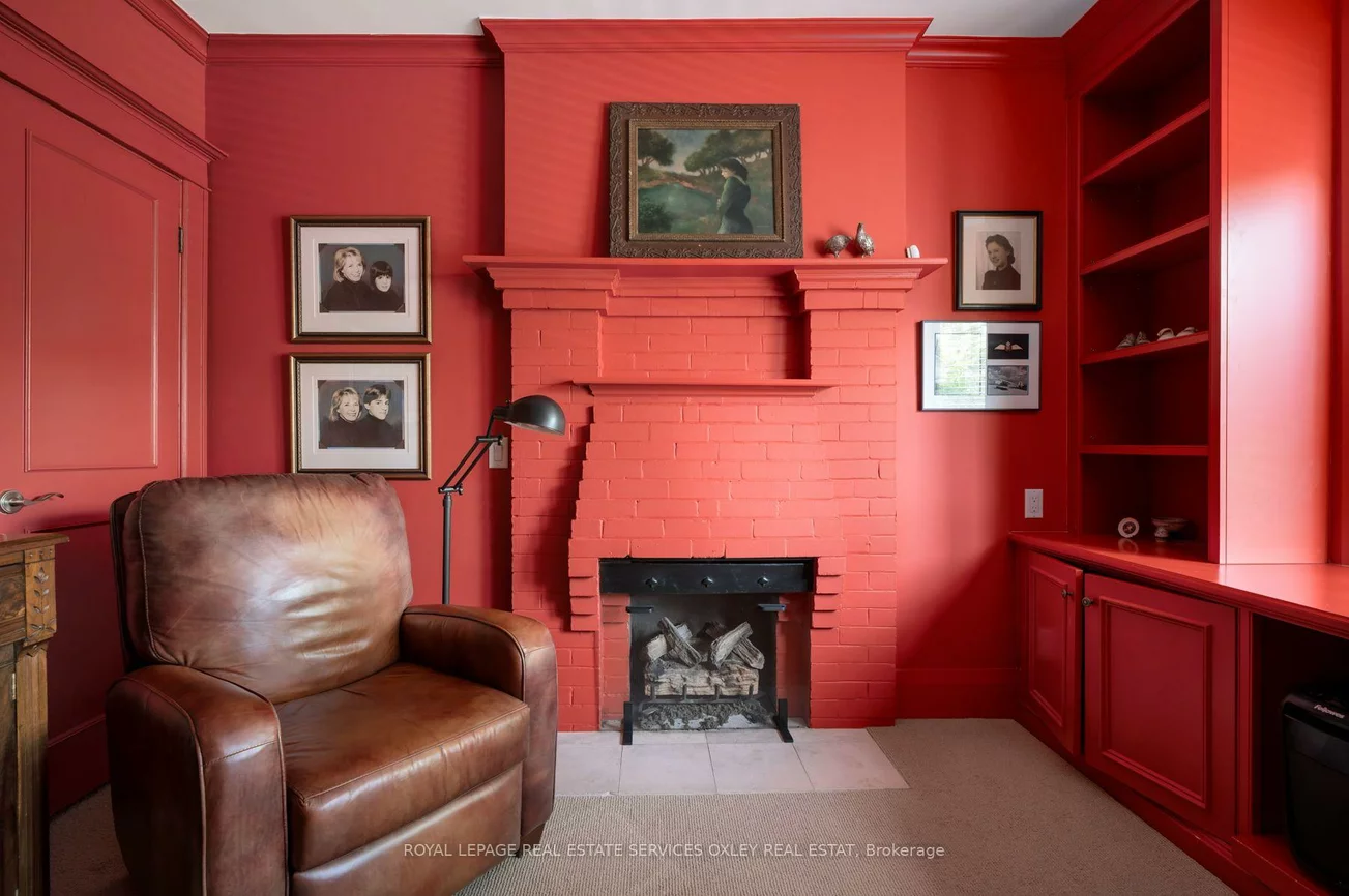 107, Roxborough, Annex, Toronto