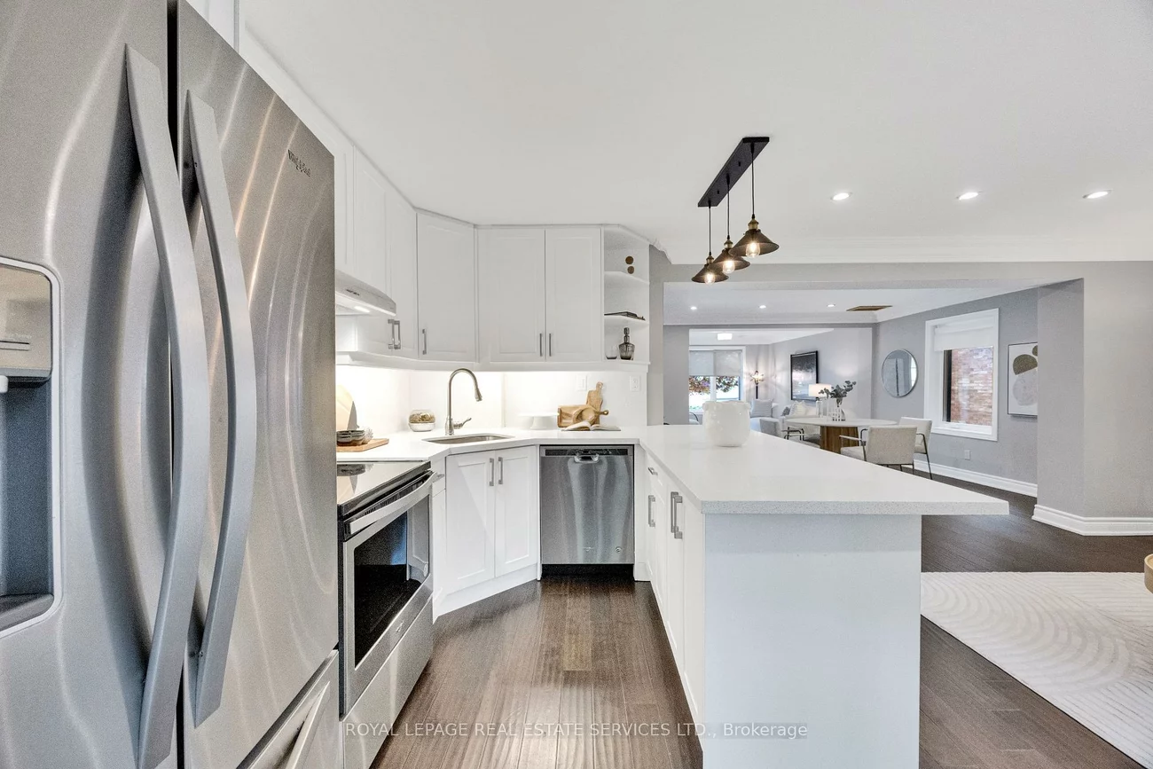 37, Johnston, Lansing-Westgate, Toronto
