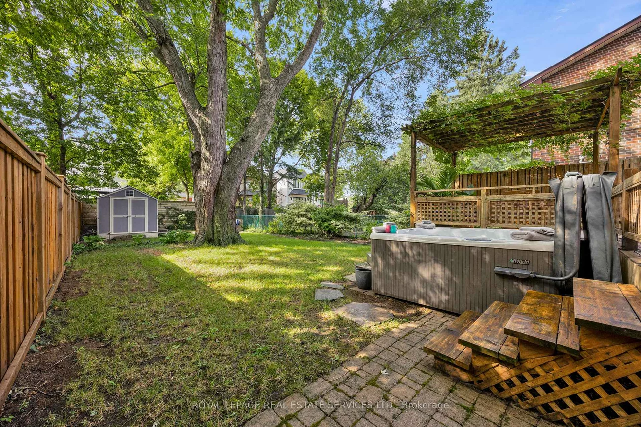 37, Johnston, Lansing-Westgate, Toronto