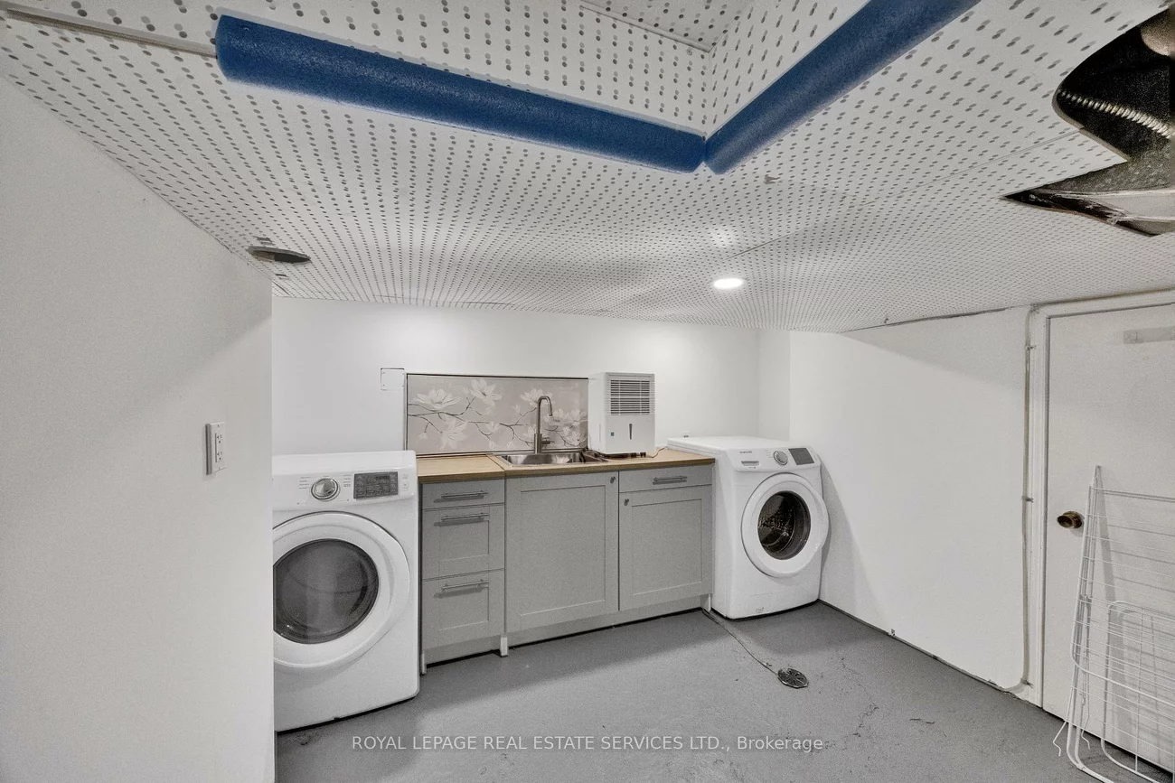 37, Johnston, Lansing-Westgate, Toronto