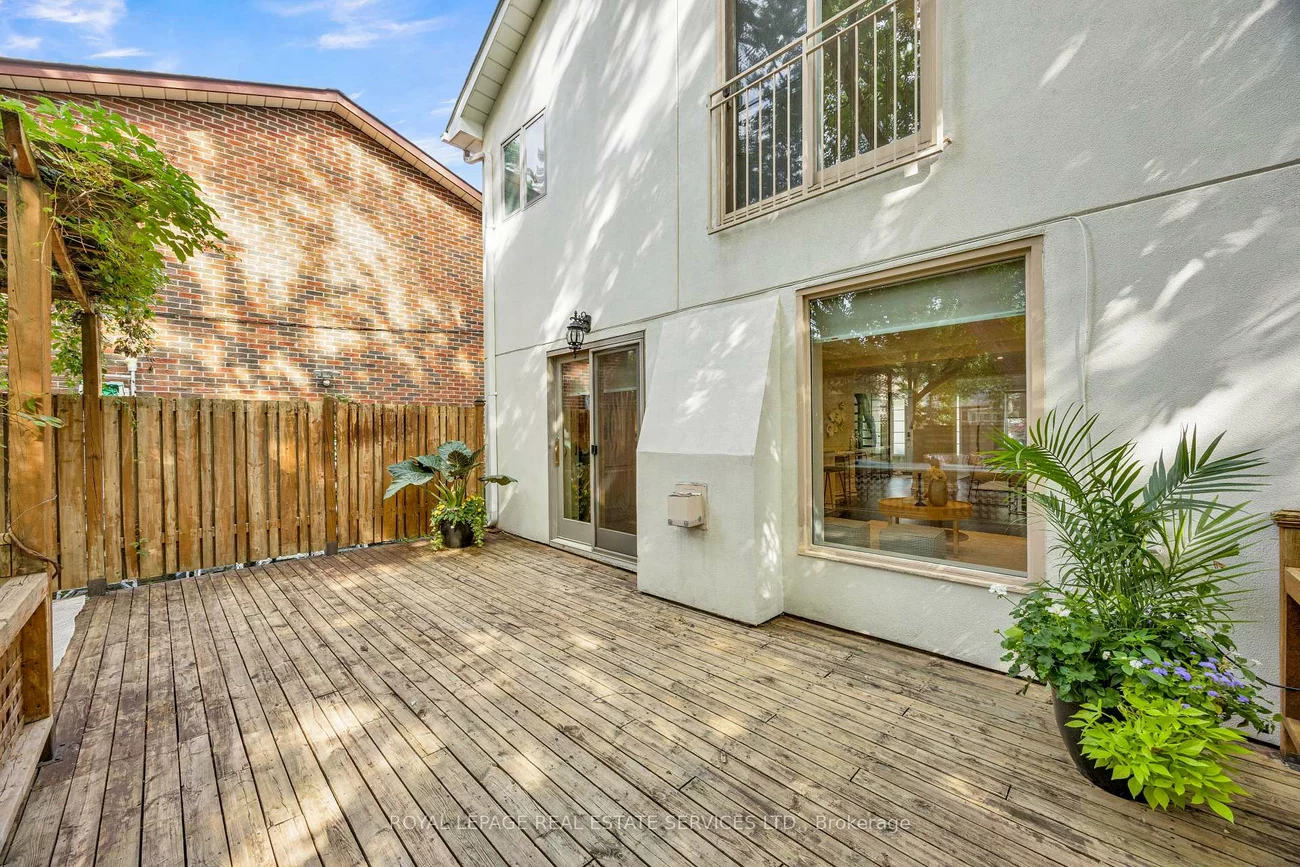 37, Johnston, Lansing-Westgate, Toronto